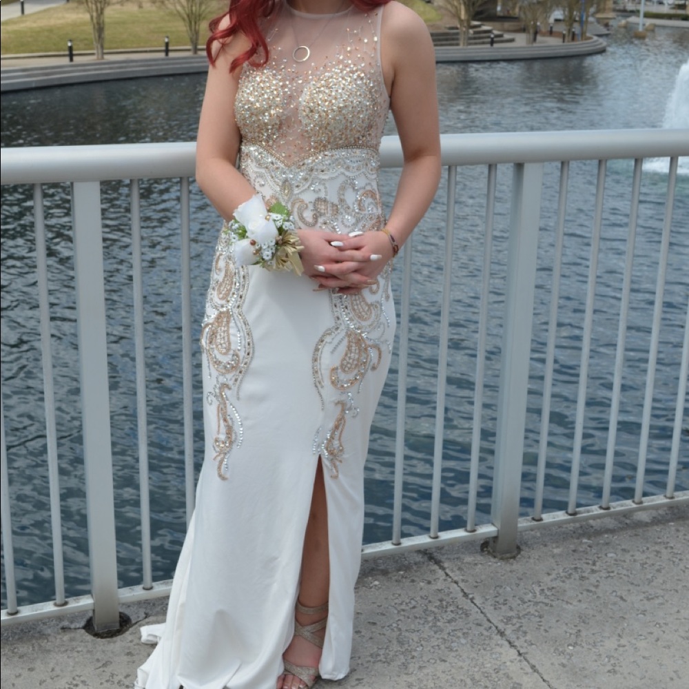 Prom/Pageant Dress - Picture 4 of 5